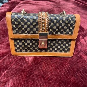 Elegant Black and Brown Chain Shoulder Bag